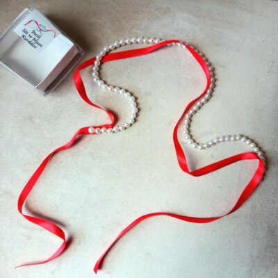 Verlobungsband mit Perlen