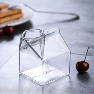 "Milk" Milchglas