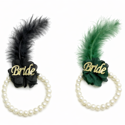 "Bride" Armbändchen mit Perlen & Feder